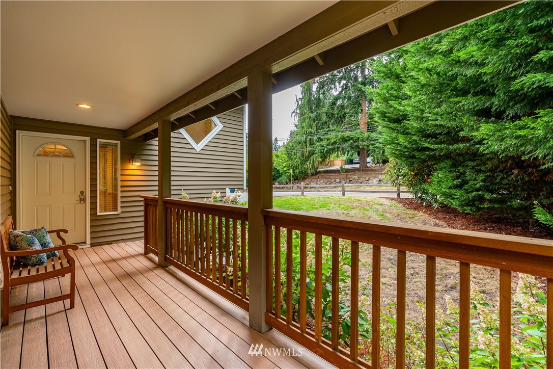 18902 Ross Road Bothell, WA 98011 - Photo 3 of 35 Gallery Image 3