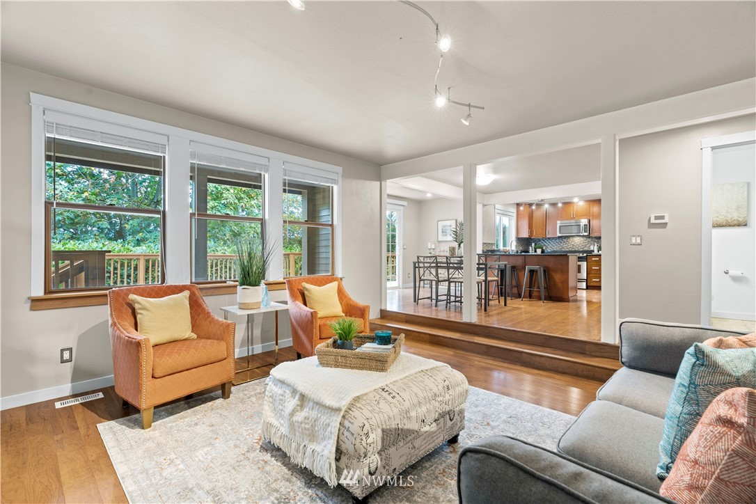 18902 Ross Road Bothell, WA 98011 - Photo 9 of 35 Gallery Image 9