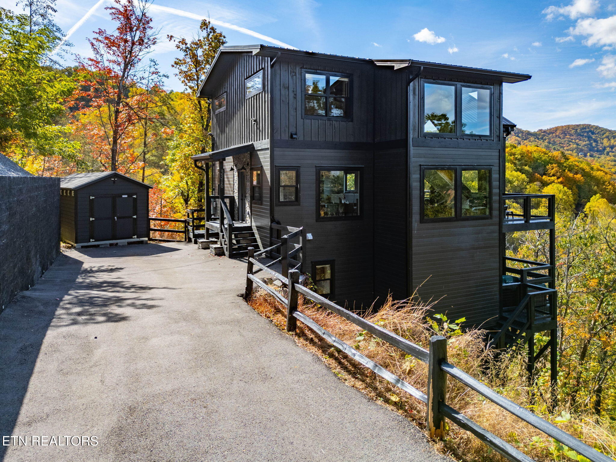 3316 Sugar Maple Loop Road Sevierville, TN 37862 - Photo 4 of 60 01-web-or-mls-DJI_0160-HDR