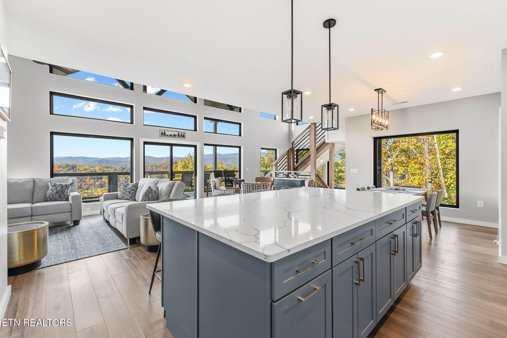 3316 Sugar Maple Loop Road Sevierville, TN 37862 - Photo 8 of 60 08-web-or-mls-3F1A7521