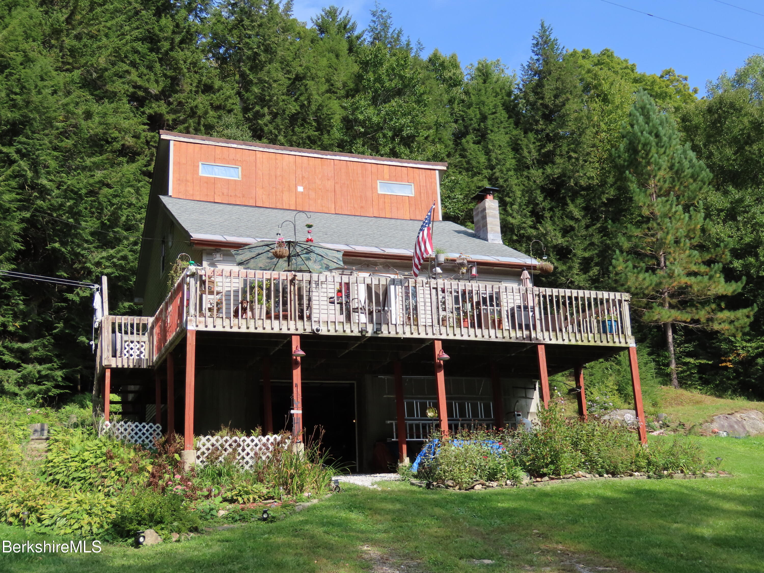 1806 Bosley Hill Road, Readsboro, VT 05350 Compass