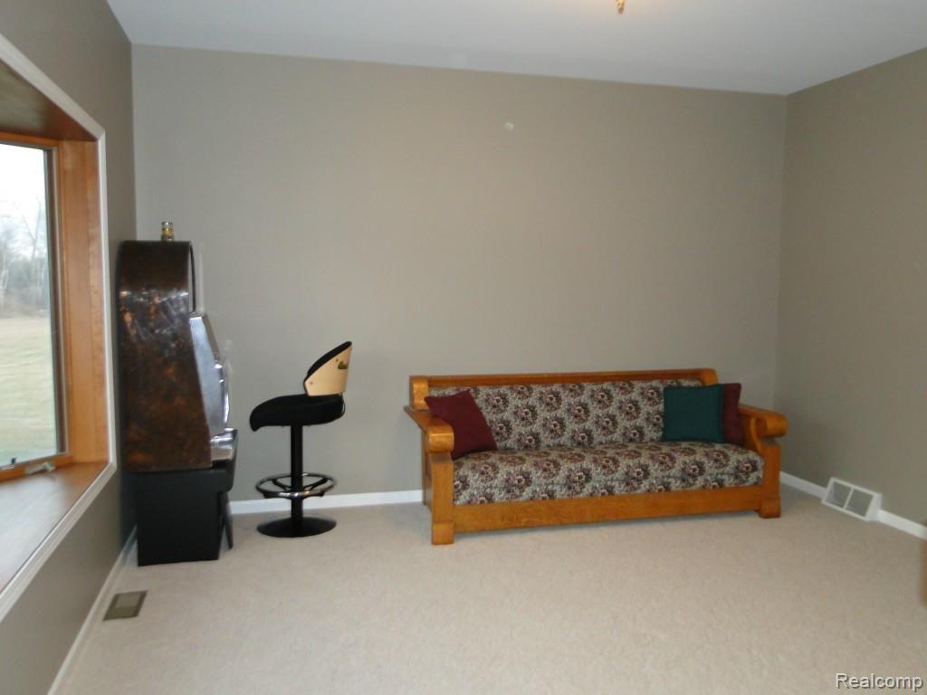 1802 Millville Road Lapeer, MI 48446 - Photo 16 of 38 Family Room