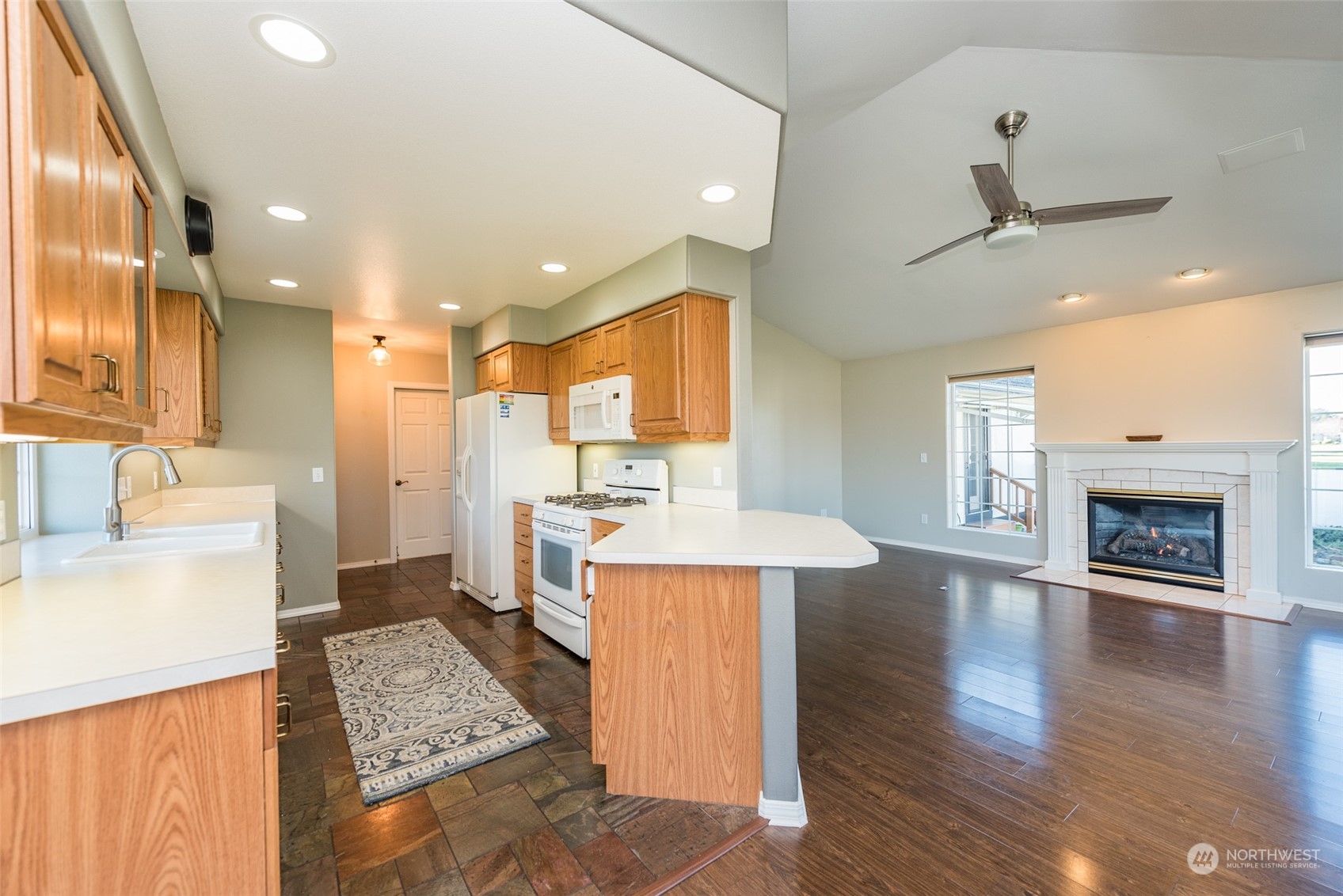 1023 North Littlejohn Way Sequim, WA 98382 - Photo 10 of 40