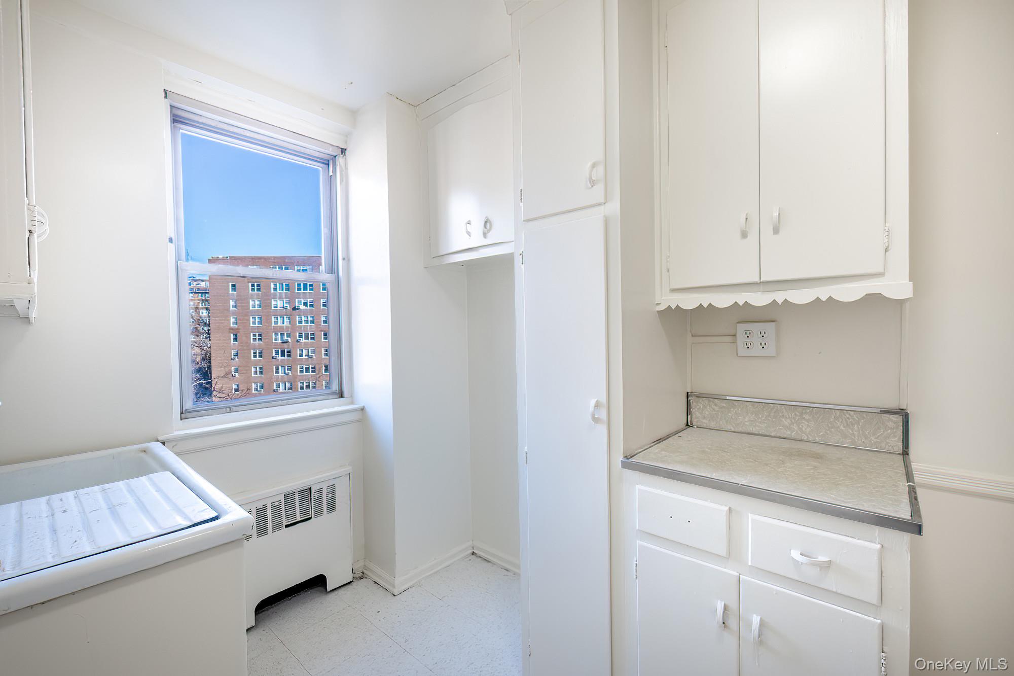 25 Knolls Crescent, Unit 9E Bronx, NY 10463 - Photo 7 of 23