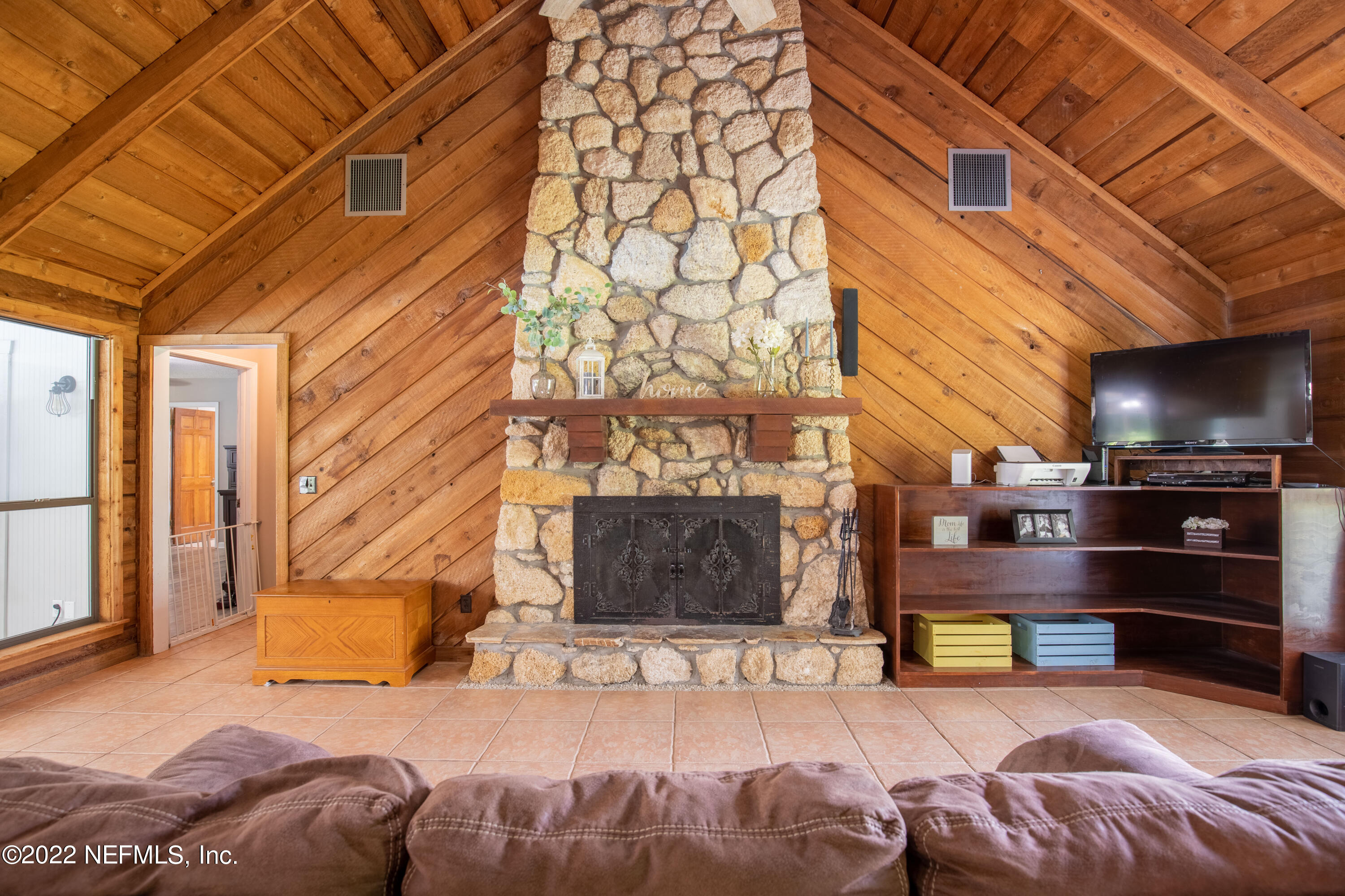 1491 Ropers Road Fleming Island, FL 32003 - Photo 11 of 62 13 Family Room-5