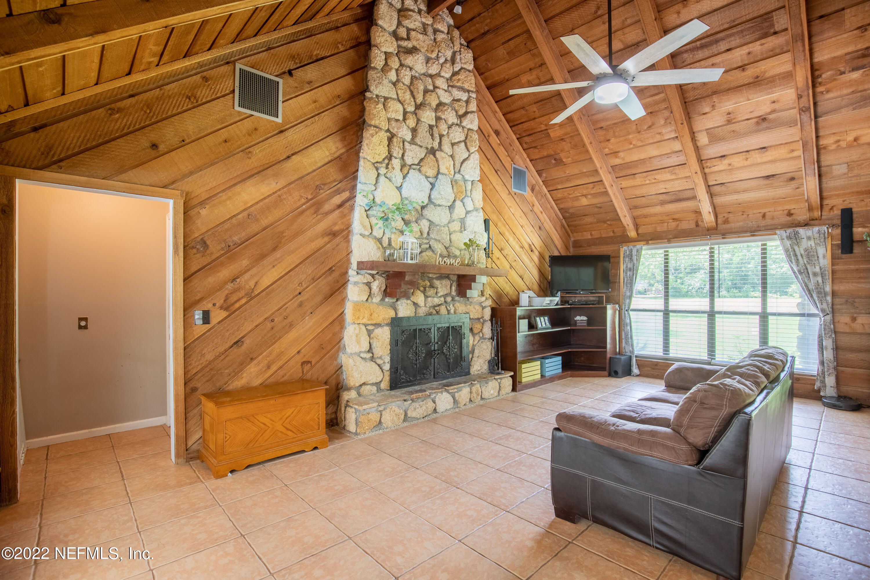 1491 Ropers Road Fleming Island, FL 32003 - Photo 32 of 62 12 Family Room-4
