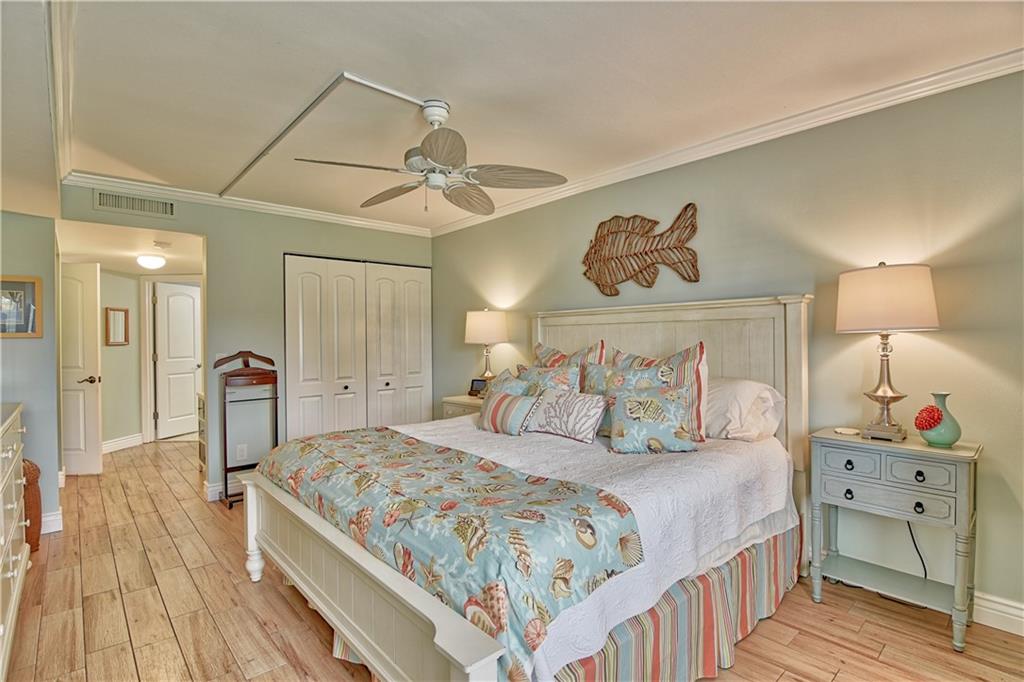 1850 Bay Road, Unit 1B Vero Beach, FL 32963 - Photo 12 of 33 Gallery Image 12