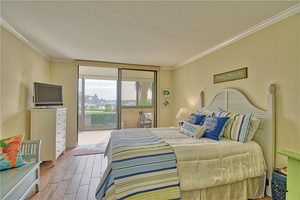 1850 Bay Road, Unit 1B Vero Beach, FL 32963 - Photo 15 of 33 Gallery Image 15