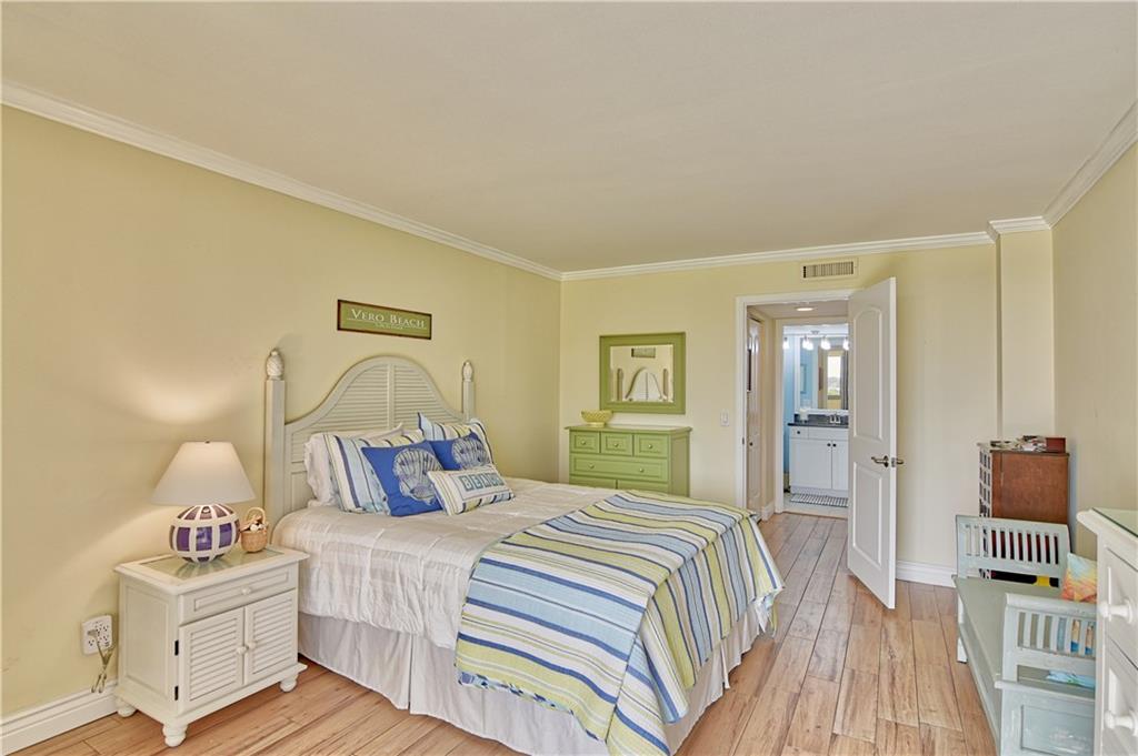 1850 Bay Road, Unit 1B Vero Beach, FL 32963 - Photo 16 of 33 Gallery Image 16