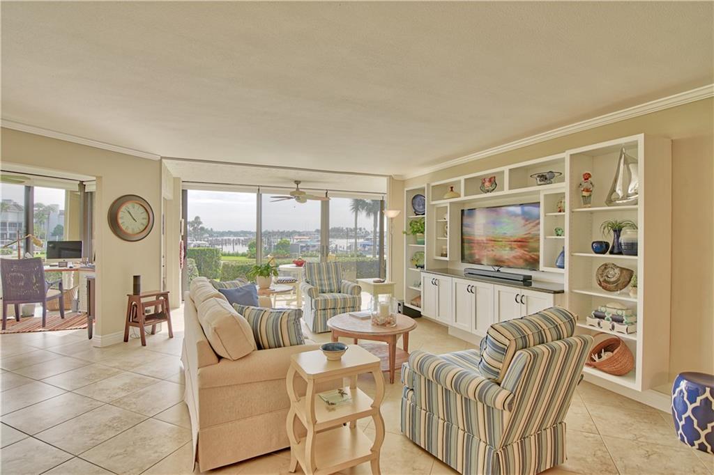 1850 Bay Road, Unit 1B Vero Beach, FL 32963 - Photo 3 of 33 Gallery Image 3