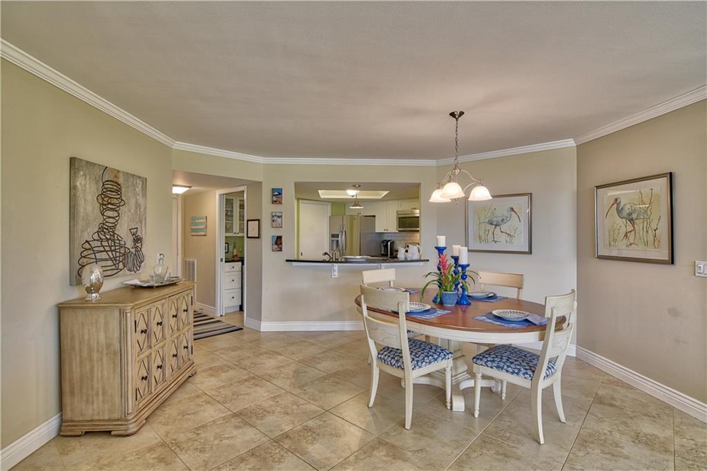 1850 Bay Road, Unit 1B Vero Beach, FL 32963 - Photo 24 of 33 Gallery Image 24