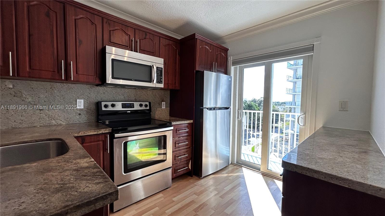 2575 Southwest 27th Avenue, Unit 507 Miami, FL 33133 - Photo 10 of 26