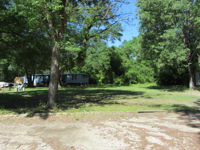 84 Lake Road Huntsville, TX 77320 - Photo 21 of 27 Handyman Place