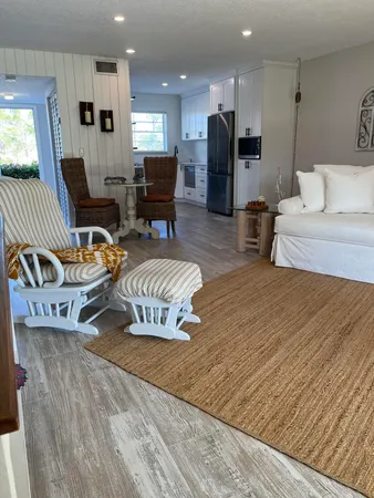 $189,900 | 18081 Southeast Country Club Drive, Unit 293, Jupiter, FL 33469