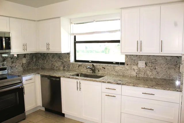 $2,300 | 9910 Orchid Tree Trail, Unit B, Boynton Beach, FL 33436