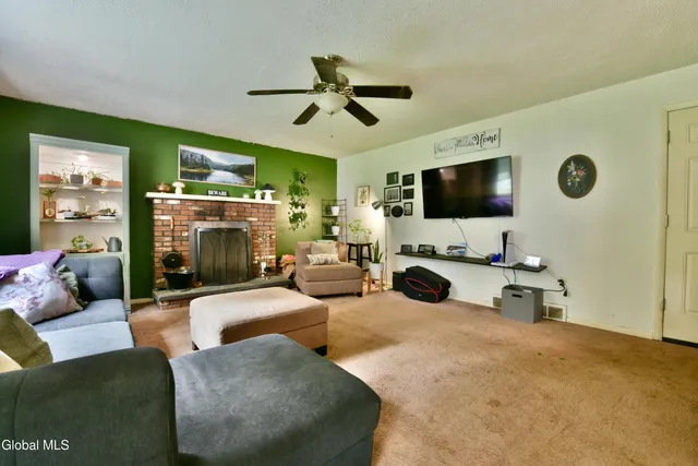 $509,000 | 4 Imperial Lane, Charlton, NY 12019