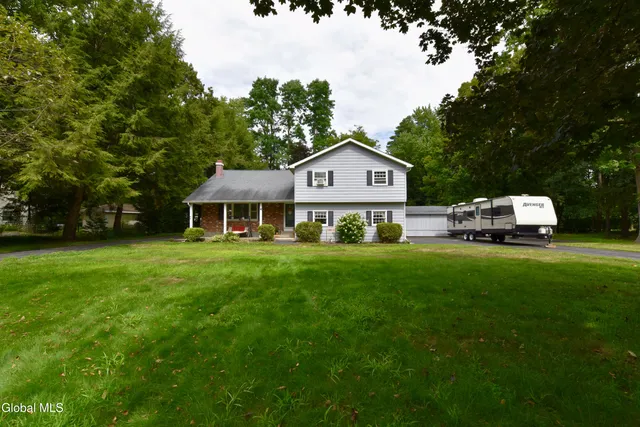 $509,000 | 4 Imperial Lane, Charlton, NY 12019