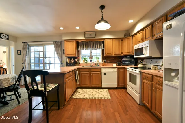 $509,000 | 4 Imperial Lane, Charlton, NY 12019