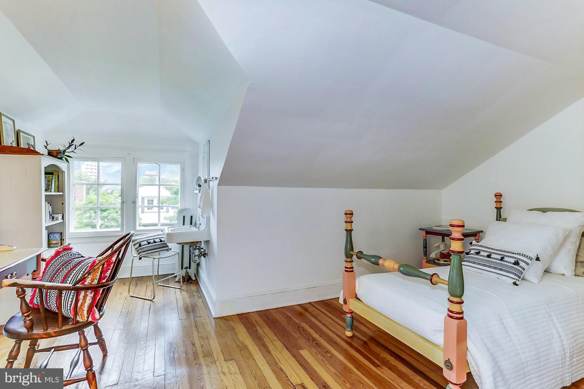 3937 Cloverhill Road Baltimore, MD 21218 - Photo 20 of 27 Bedroom