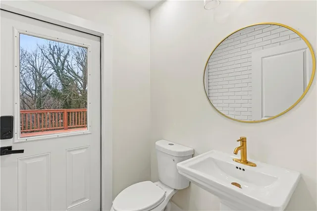 $600,000 | 2210 Riverside Drive, Gainesville, GA 30501