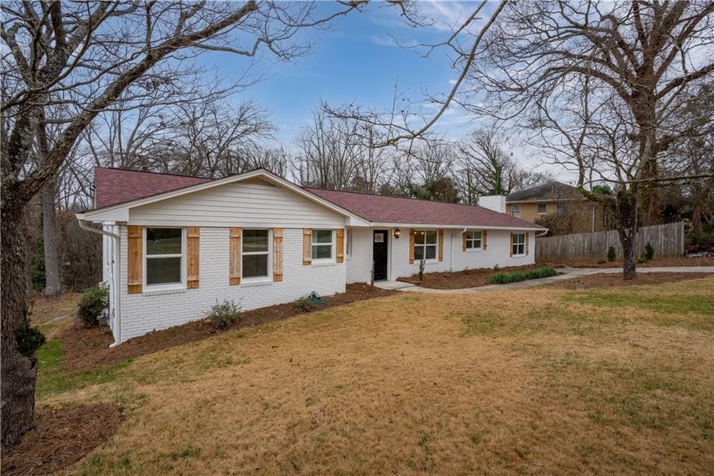 2210 Riverside Drive Gainesville, GA 30501 - Photo 5 of 30