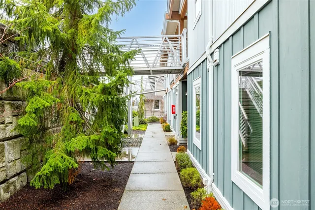 $440,000 | 3706 Portage Lane, Unit 102, Anacortes, WA 98221