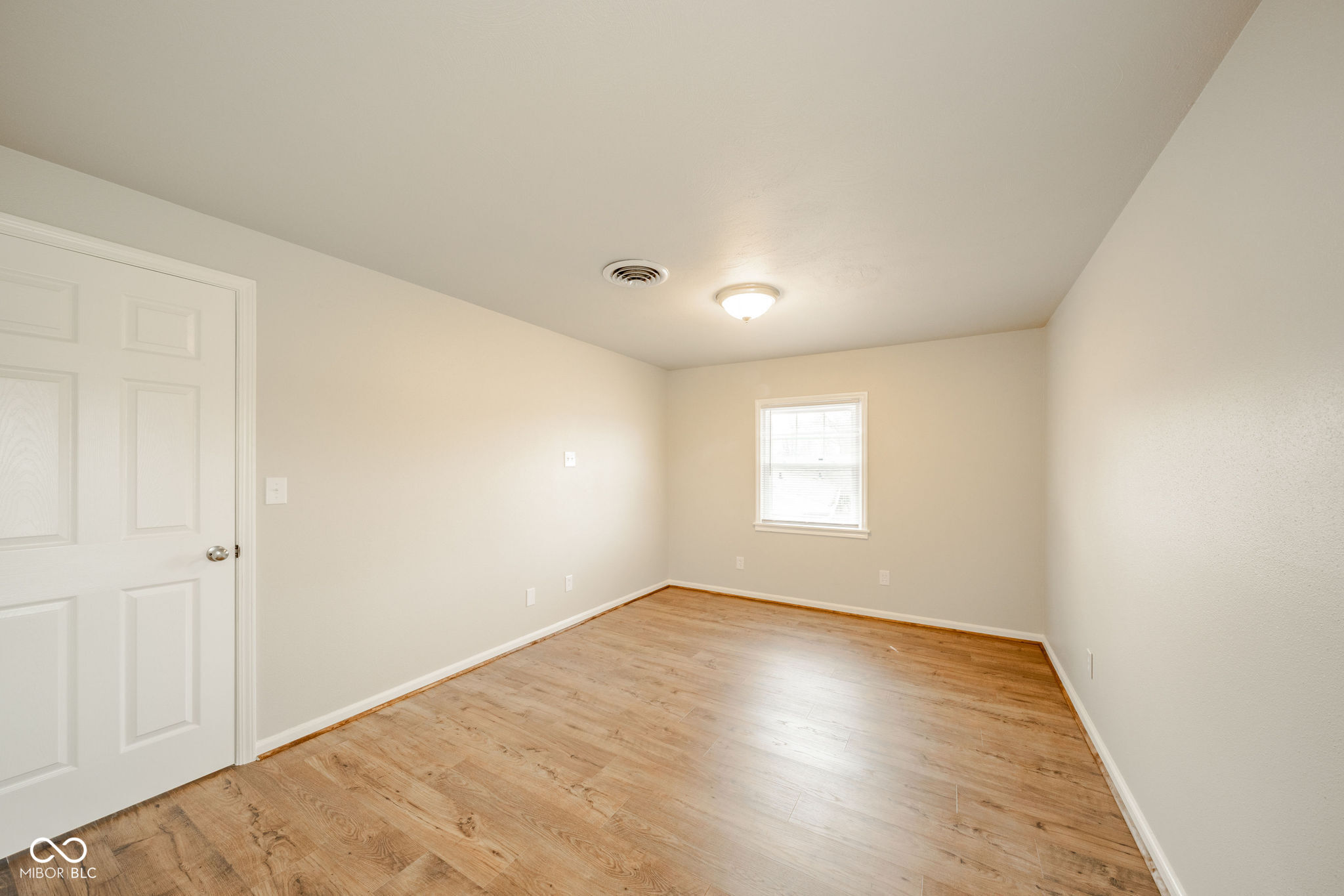807 Bittersweet Lane Anderson, IN 46011 - Photo 15 of 33