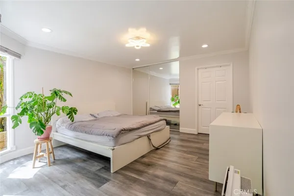 $698,000 | 236 North Louise Street, Unit 104, Glendale, CA 91206