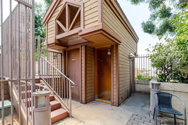 $698,000 | 236 North Louise Street, Unit 104, Glendale, CA 91206