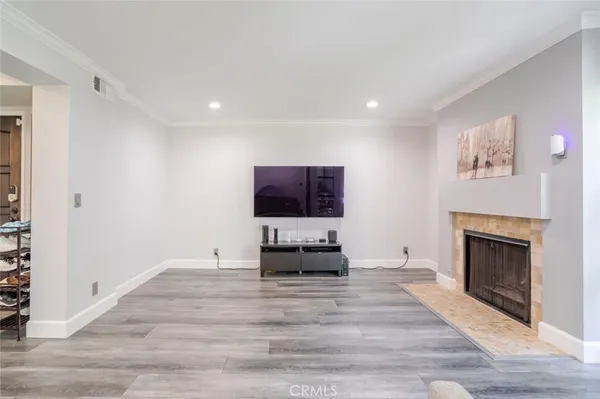 $698,000 | 236 North Louise Street, Unit 104, Glendale, CA 91206