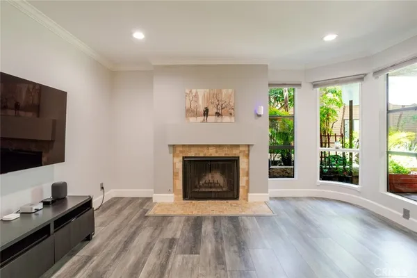 $698,000 | 236 North Louise Street, Unit 104, Glendale, CA 91206