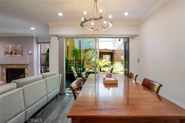 $698,000 | 236 North Louise Street, Unit 104, Glendale, CA 91206