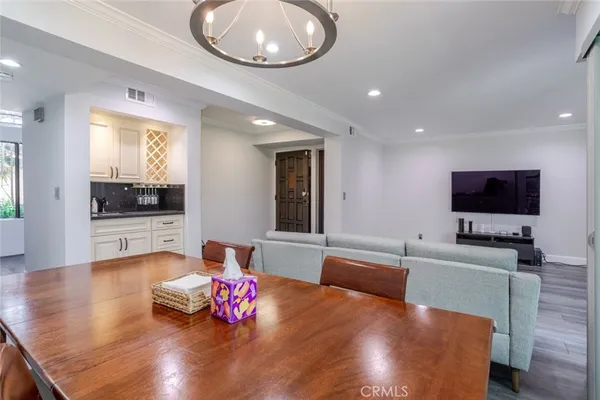 $698,000 | 236 North Louise Street, Unit 104, Glendale, CA 91206
