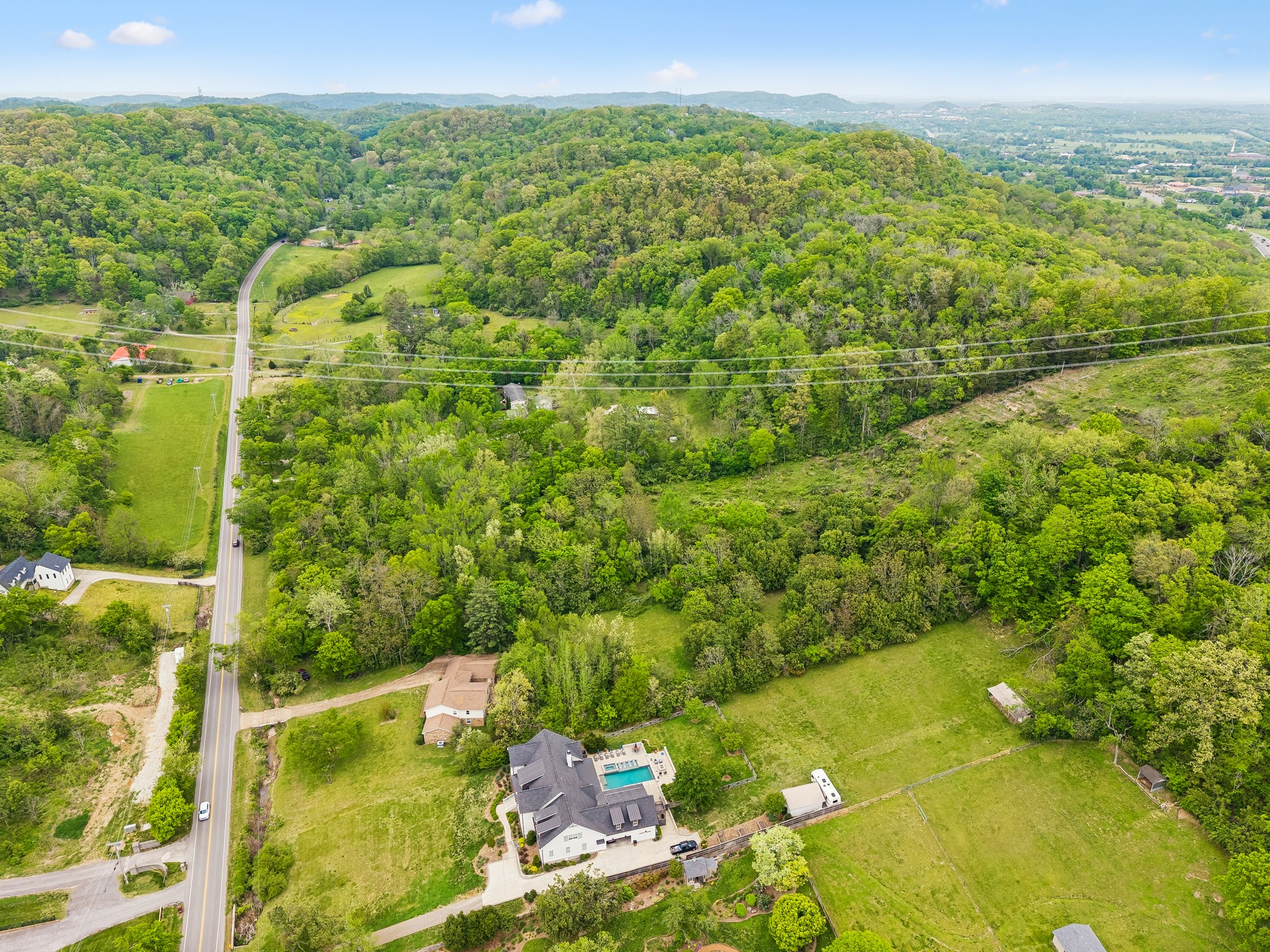1352 Holly Tree Gap Road Brentwood, TN 37027 - Photo 3 of 13