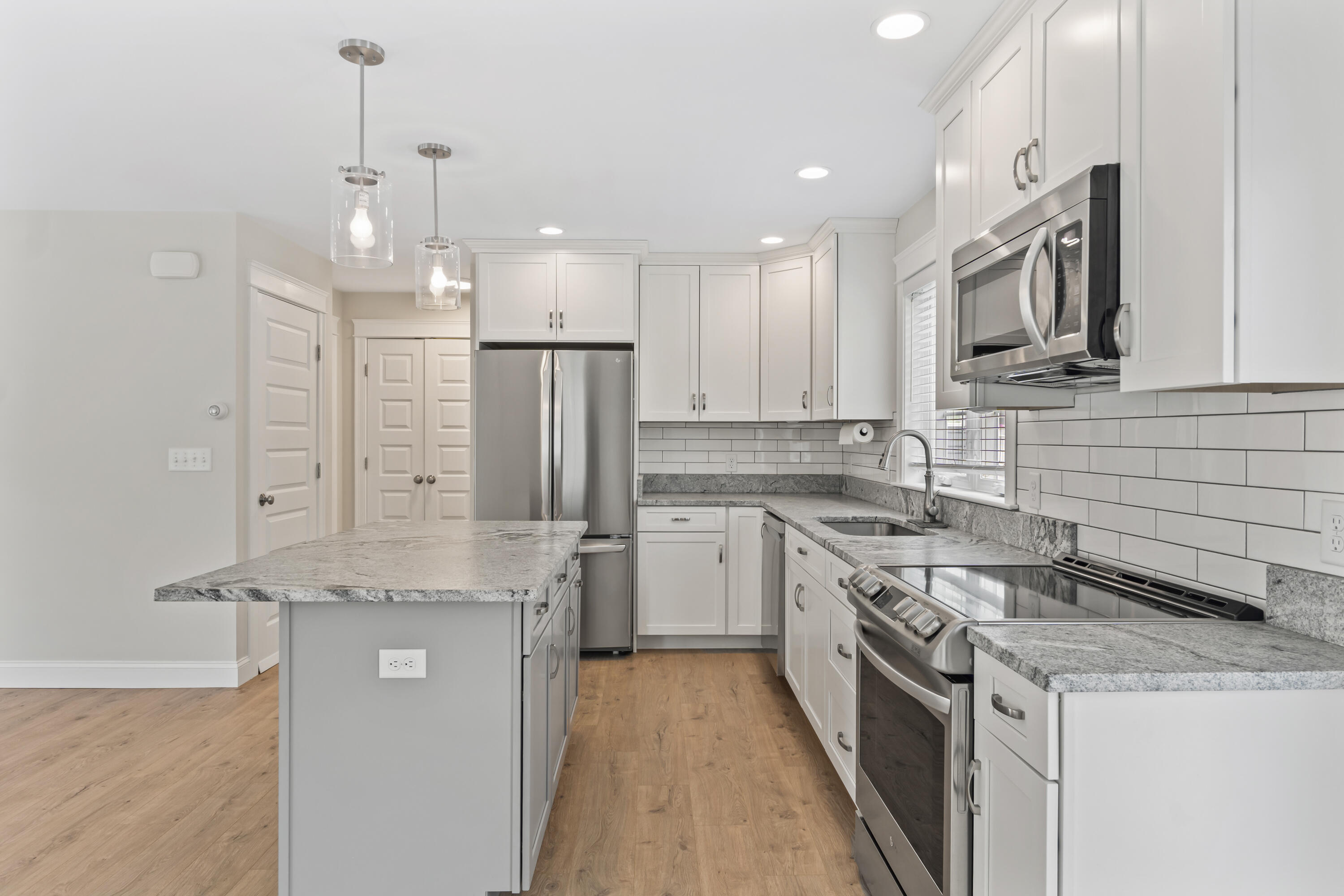21 Trinity Way, Unit 21 Old Orchard Beach, ME 04064 - Photo 17 of 54 21 Trinity Wy_115