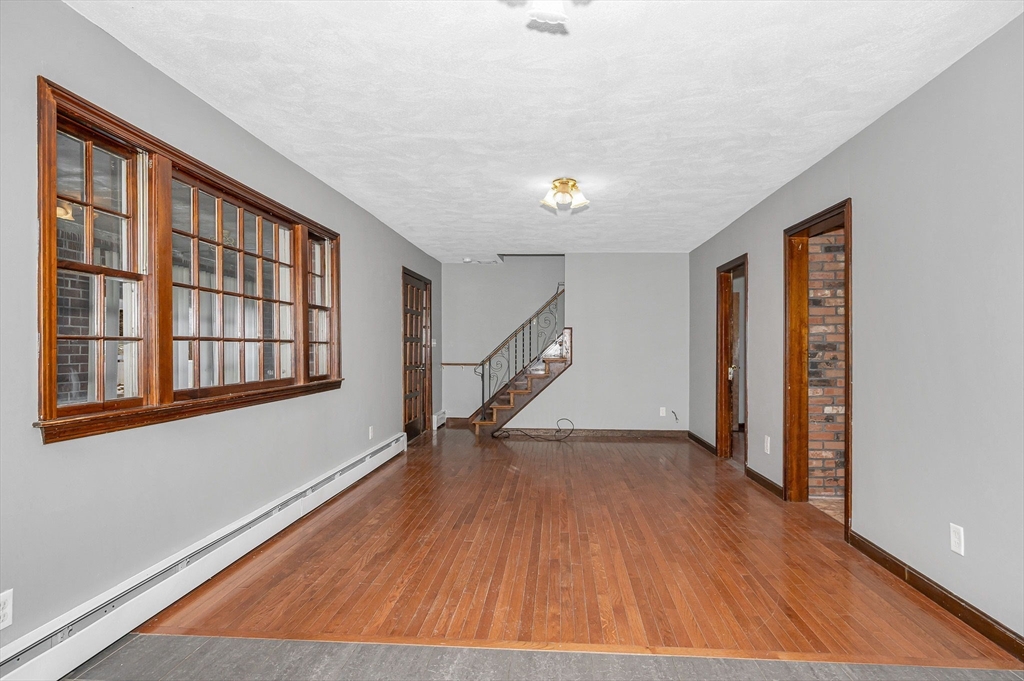 2 Heath Street Billerica, MA 01821 - Photo 13 of 37