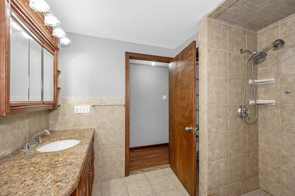$3,800 | 2 Heath Street, Billerica, MA 01821