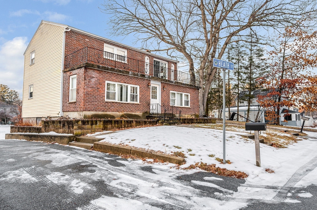 2 Heath Street Billerica, MA 01821 - Photo 3 of 37