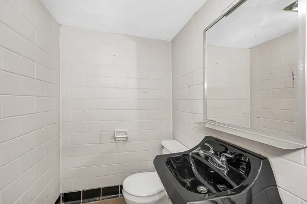 $3,800 | 2 Heath Street, Billerica, MA 01821