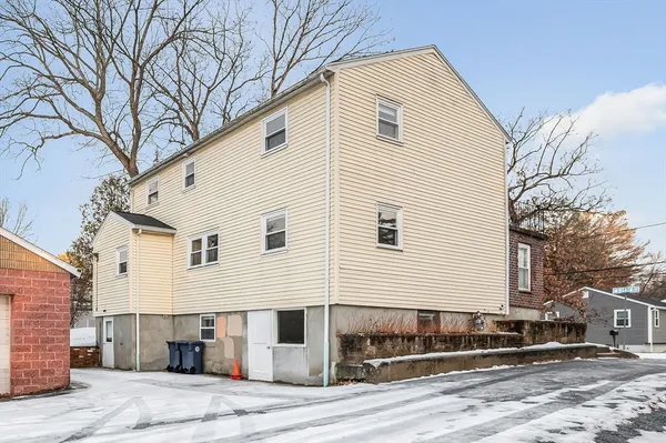 $3,800 | 2 Heath Street, Billerica, MA 01821