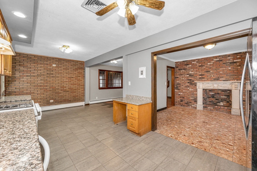 2 Heath Street Billerica, MA 01821 - Photo 9 of 37