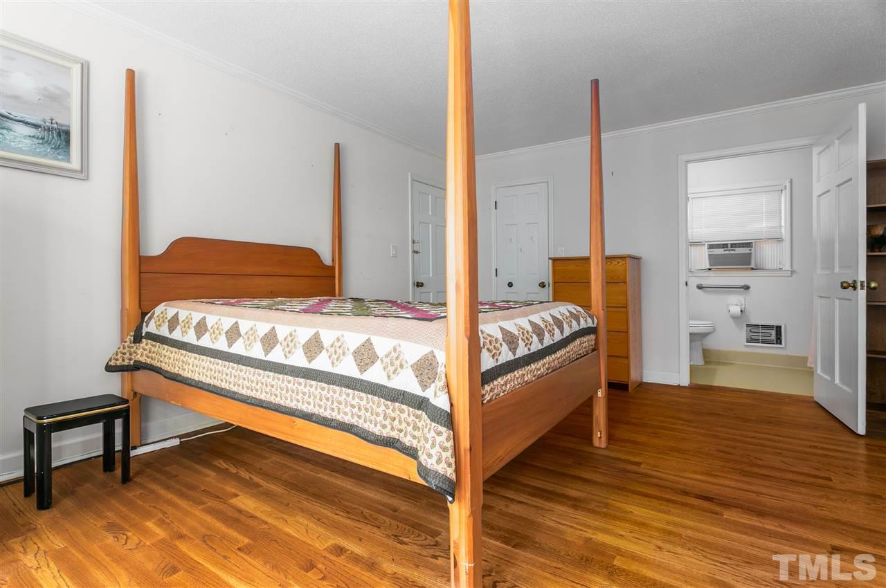 5901 Castlebrook Drive Raleigh, NC 27604 - Photo 14 of 30