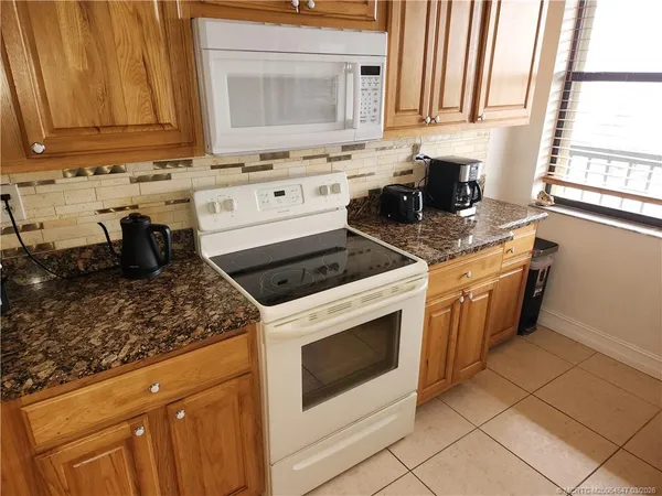 $2,500 | 10680 South Ocean Drive, Unit 608, Jensen Beach, FL 34957