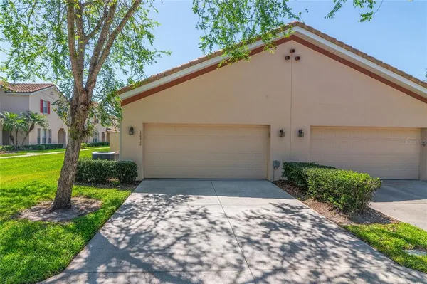 $2,800 | 12212 Triton Lane, Unit 11, Orlando, FL 32837