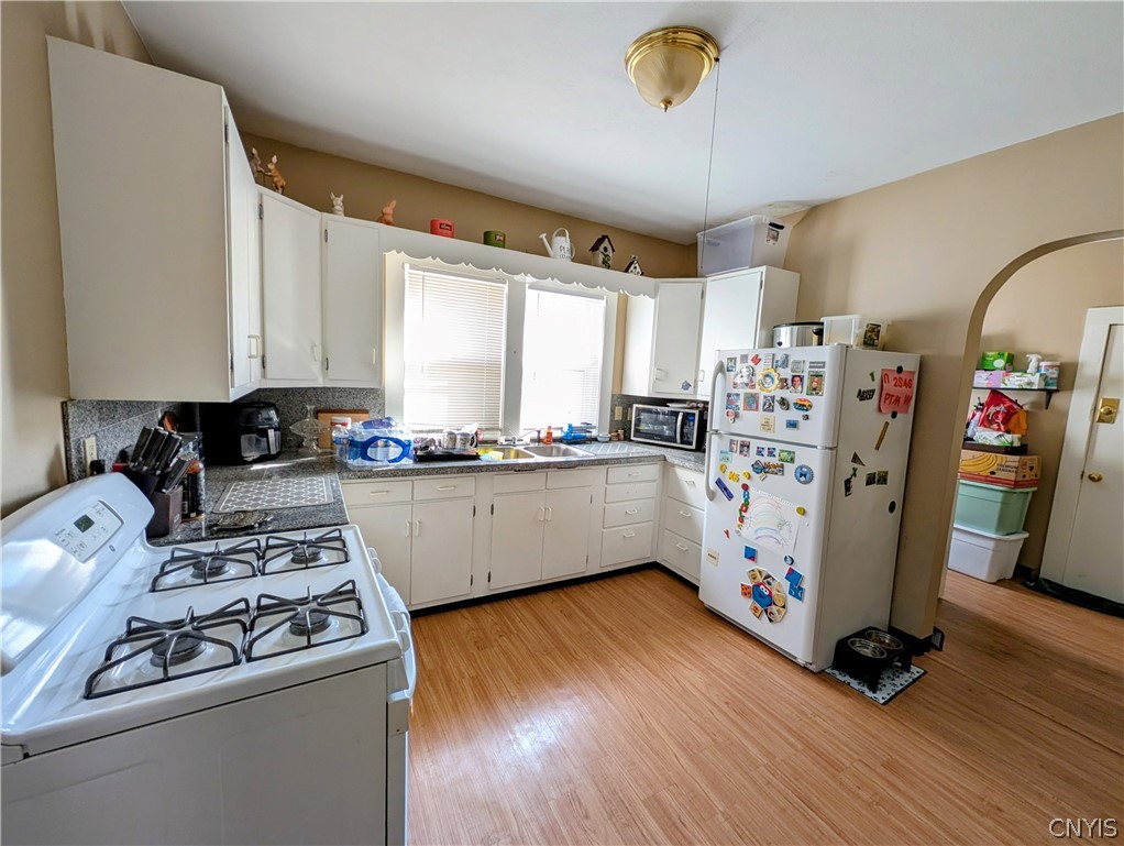 511 Dewitt Street Syracuse, NY 13203 - Photo 14 of 23
