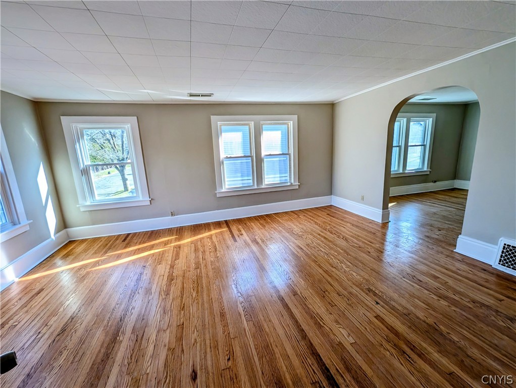 511 Dewitt Street Syracuse, NY 13203 - Photo 3 of 23
