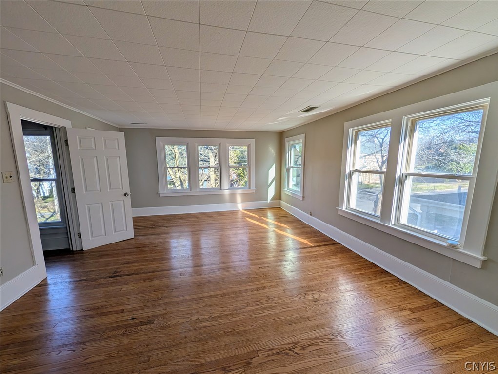 511 Dewitt Street Syracuse, NY 13203 - Photo 6 of 23