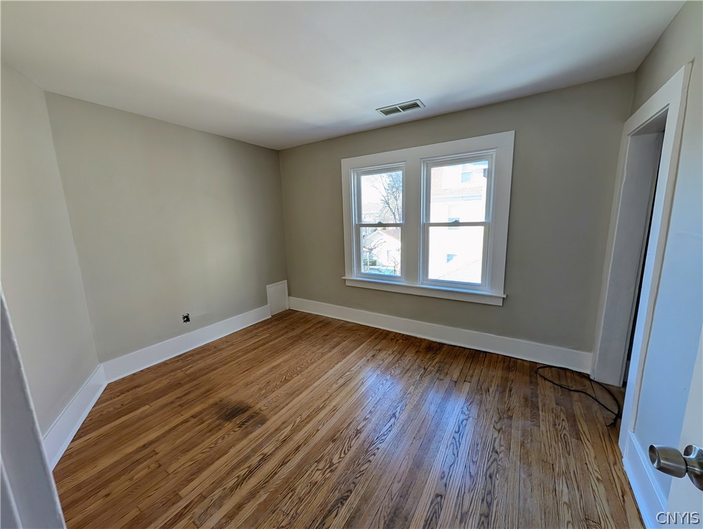 511 Dewitt Street Syracuse, NY 13203 - Photo 8 of 23