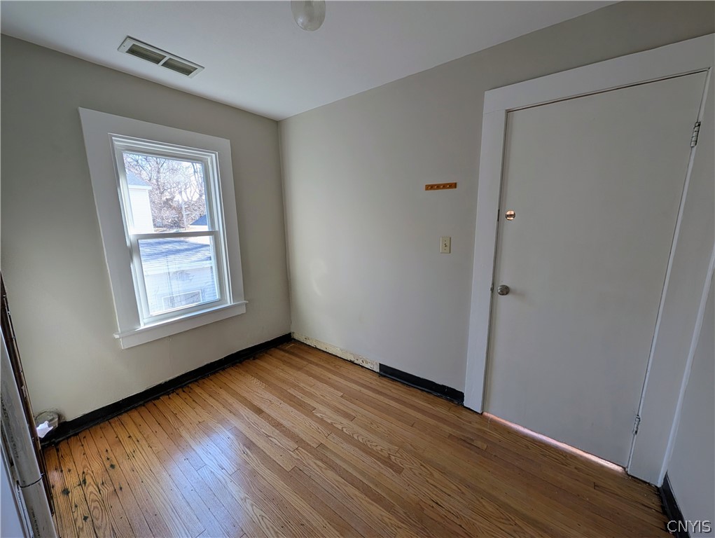 511 Dewitt Street Syracuse, NY 13203 - Photo 9 of 23