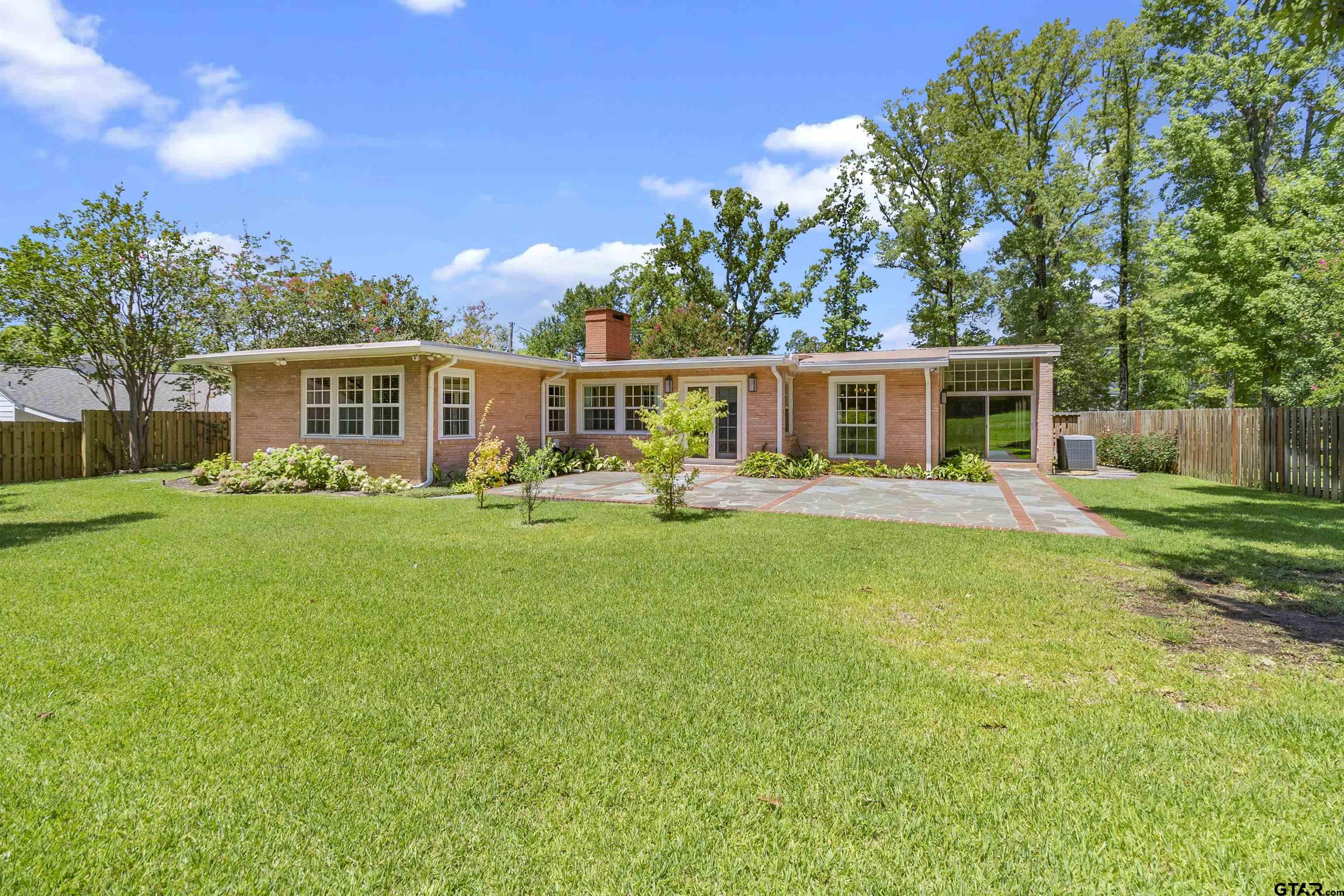 2306 Old Bullard Road Tyler, TX 75701 - Photo 3 of 46